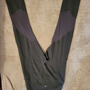 Lululemon leggings Grey size 6